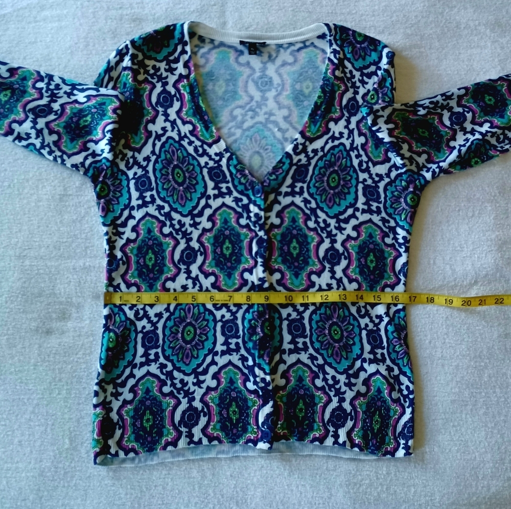 TALBOTS Floral Buttoned Top, size Mp - Picture 9 of 12